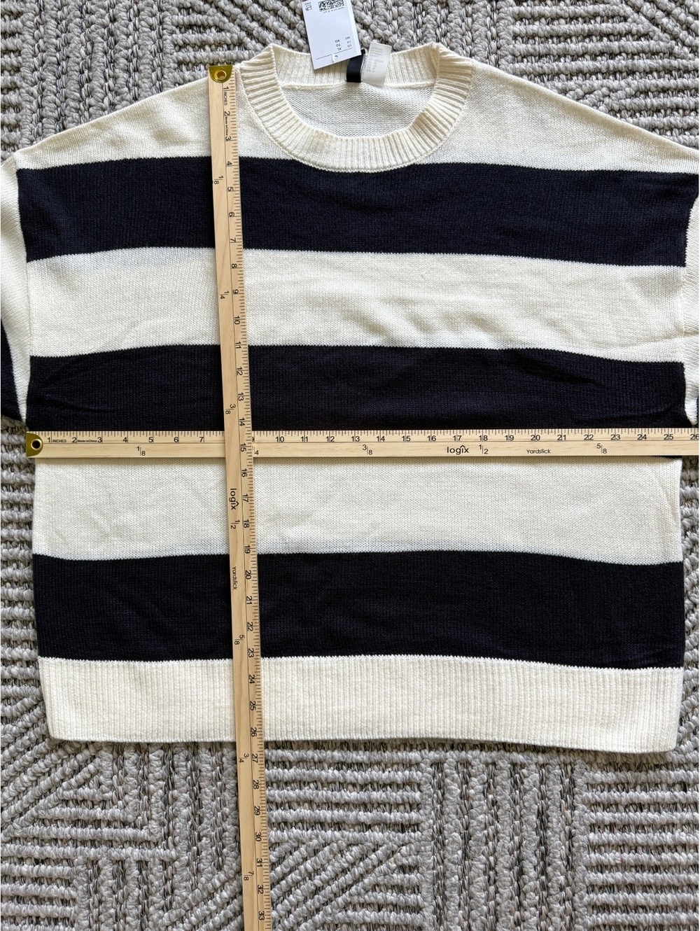 NWT H&M white and black striped sweater Size XL - Picture 5 of 6
